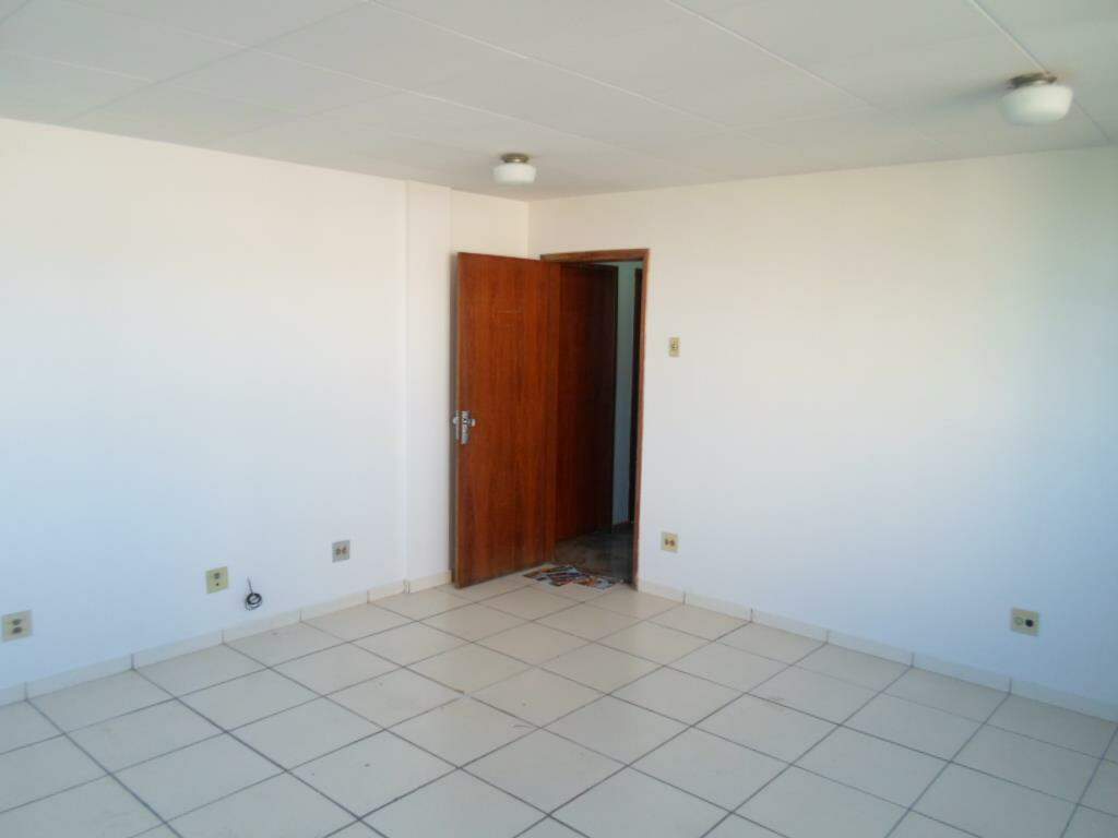 Sala para aluguel no Centro: 